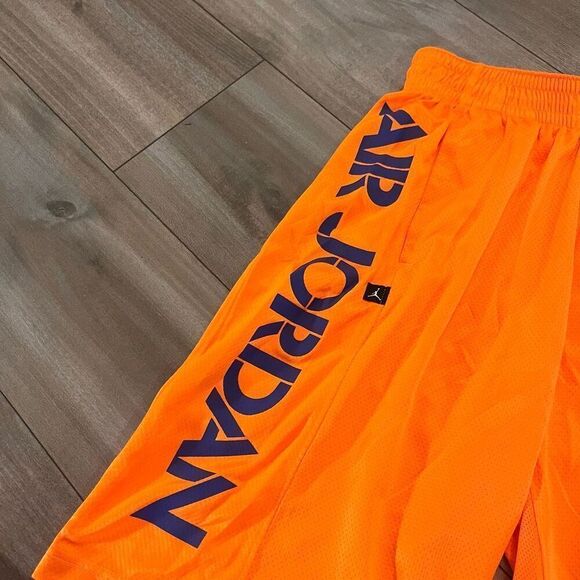 Air Jordan Orange Athletic Workout Shorts Men Small Bin O-0 - Picture 3 of 5
